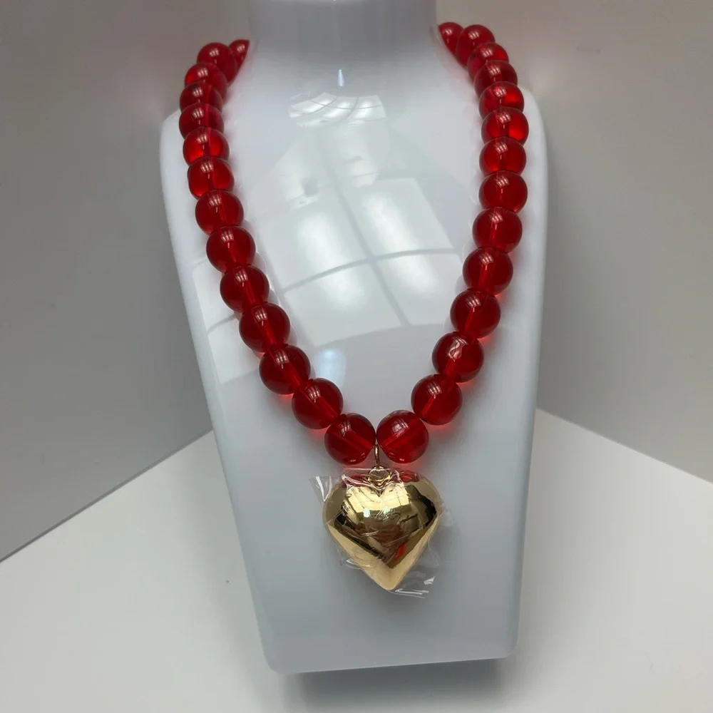 NWT ⚜️♥️⚜️ Piper K Gorgeous Red Beaded Glass Necklace - Picture 11 of 15